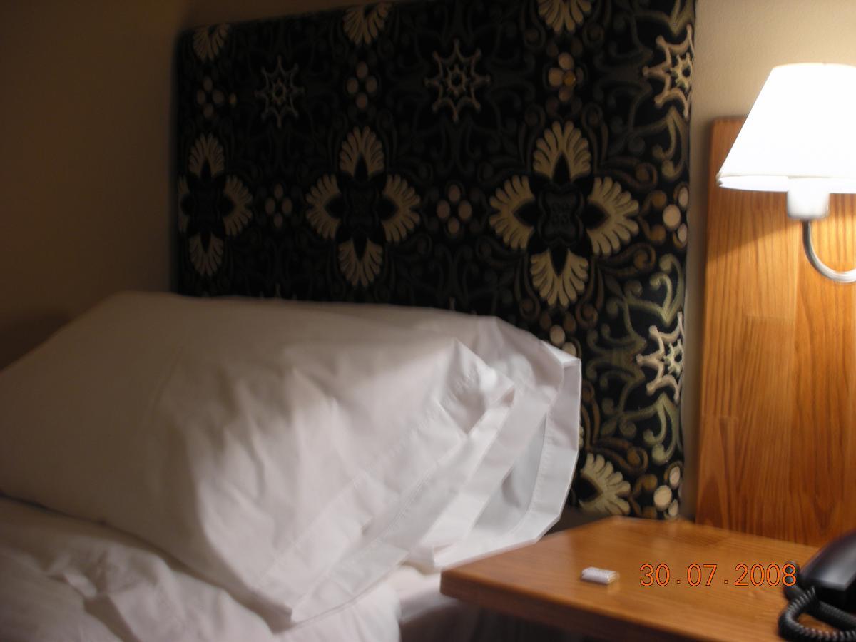 Euskadi Hotel General Pico Extérieur photo
