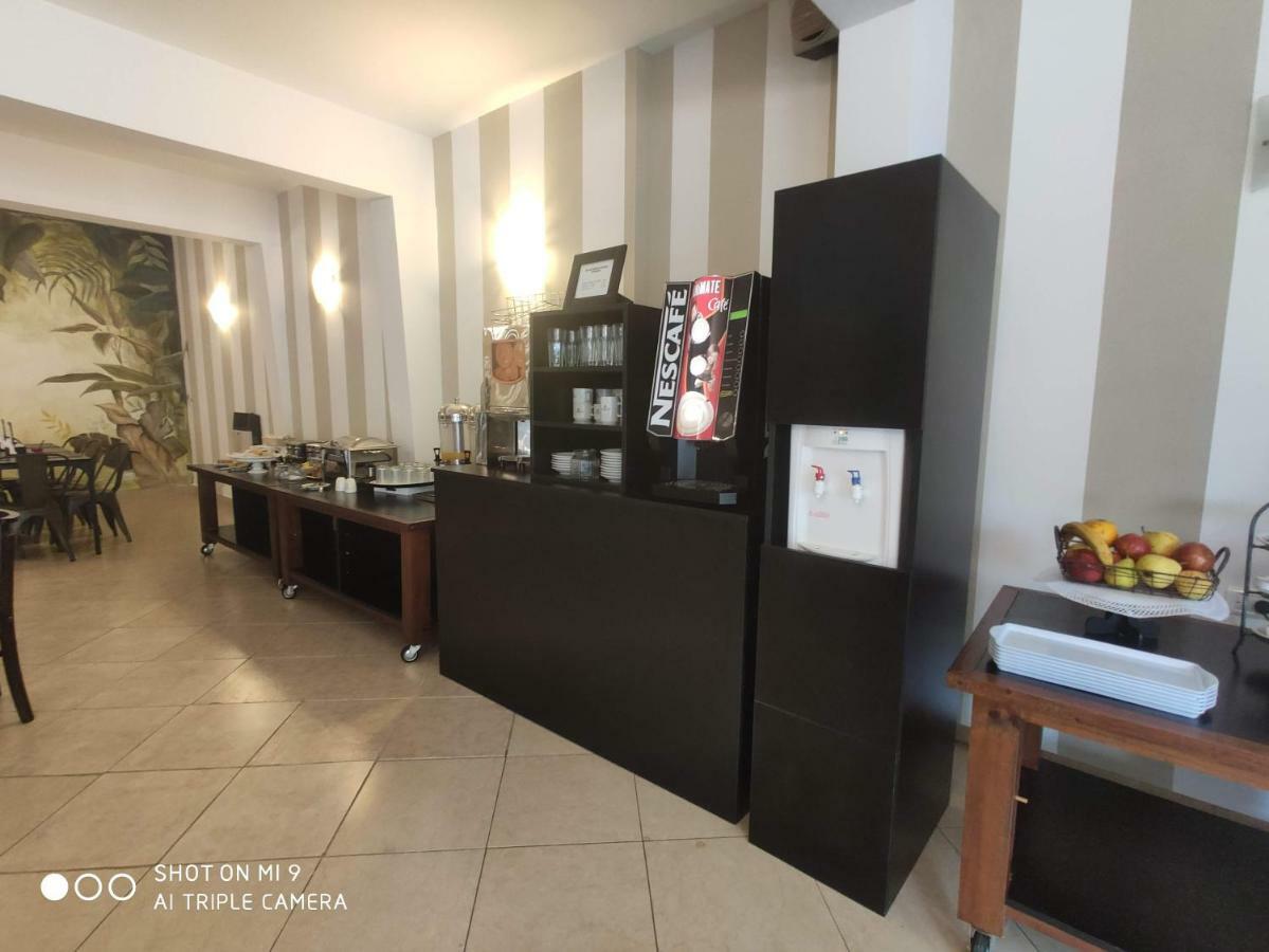 Euskadi Hotel General Pico Extérieur photo